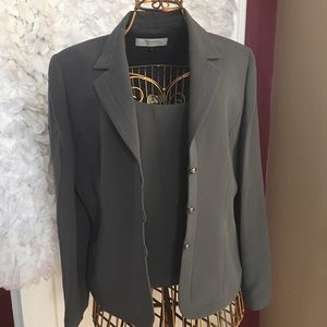 Tahari 3pc suit